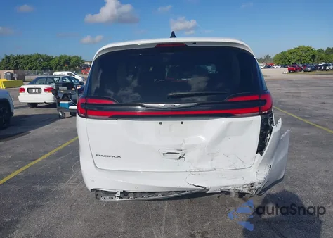 2024 Chrysler Pacifica Touring L из США, поврежденный, VIN 2C4RC1BG9RR152103